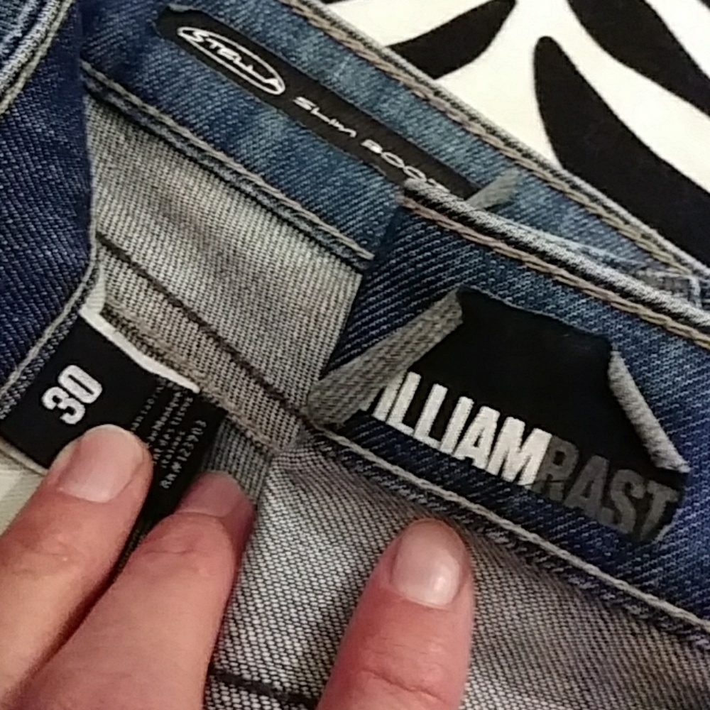 Ripped William Rast Jeans - Picture 5 of 8